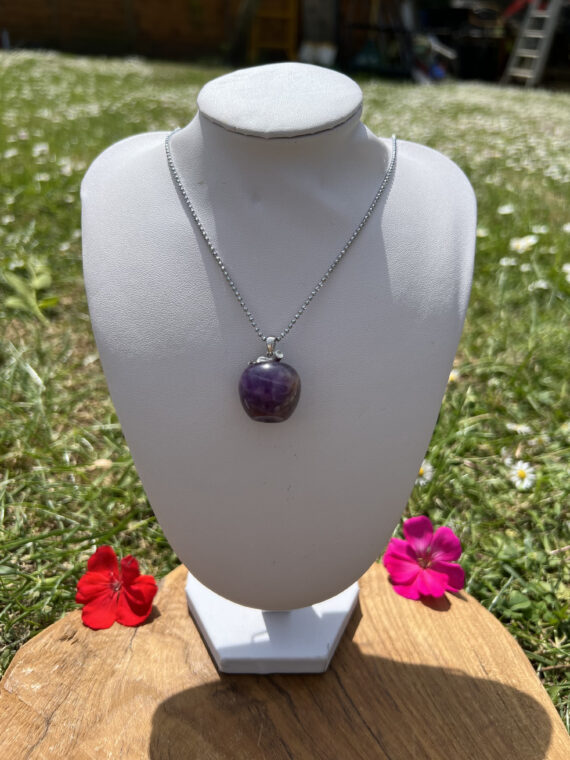 Collier en pierre naturelle d’améthyste en forme de pomme – Image 7
